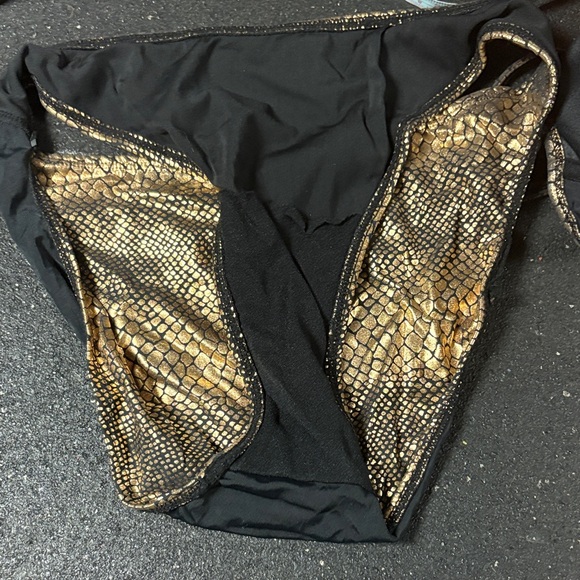 Sun Streak 90s Gold Snake Print Bikini Set - Picture 11 of 12